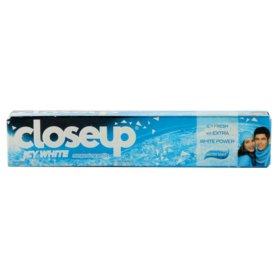 close up icy white toothpaste